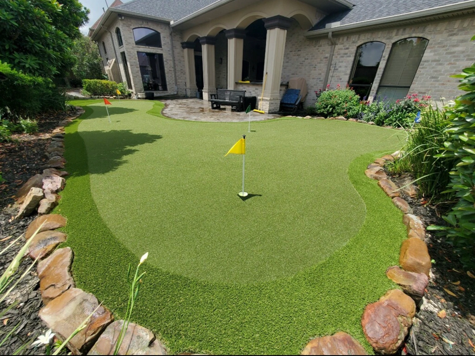 Synthetic Putting Green Design and Installation